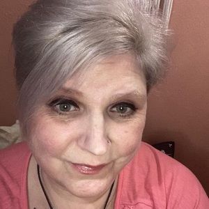 Meet your Posher, Shelly